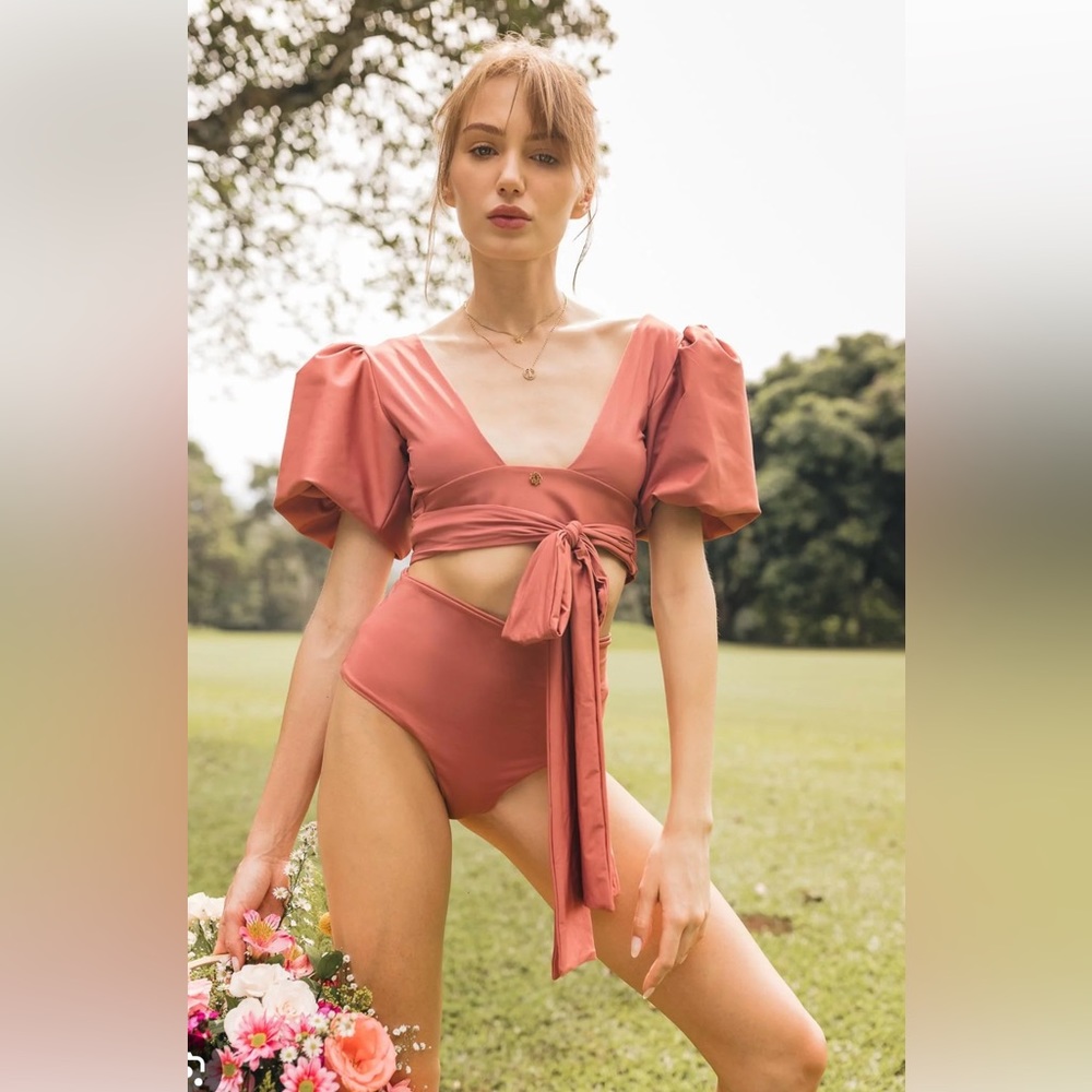 Dos Marquesas Tulip Bikini Puff Sleeve